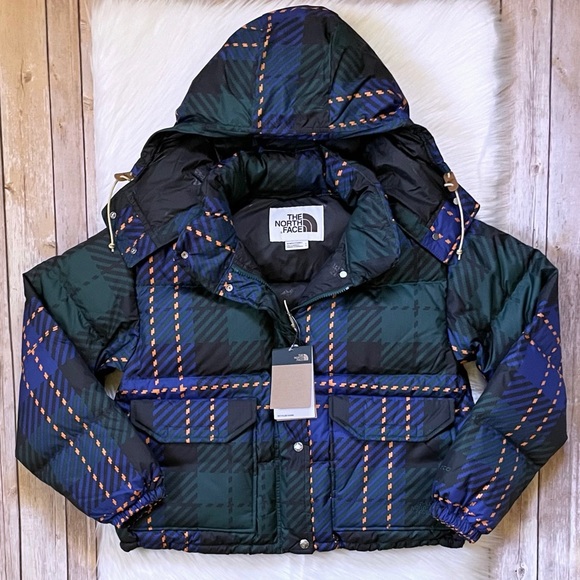 The North Face Women’s Printed 71 Sierra Down Short Jacket